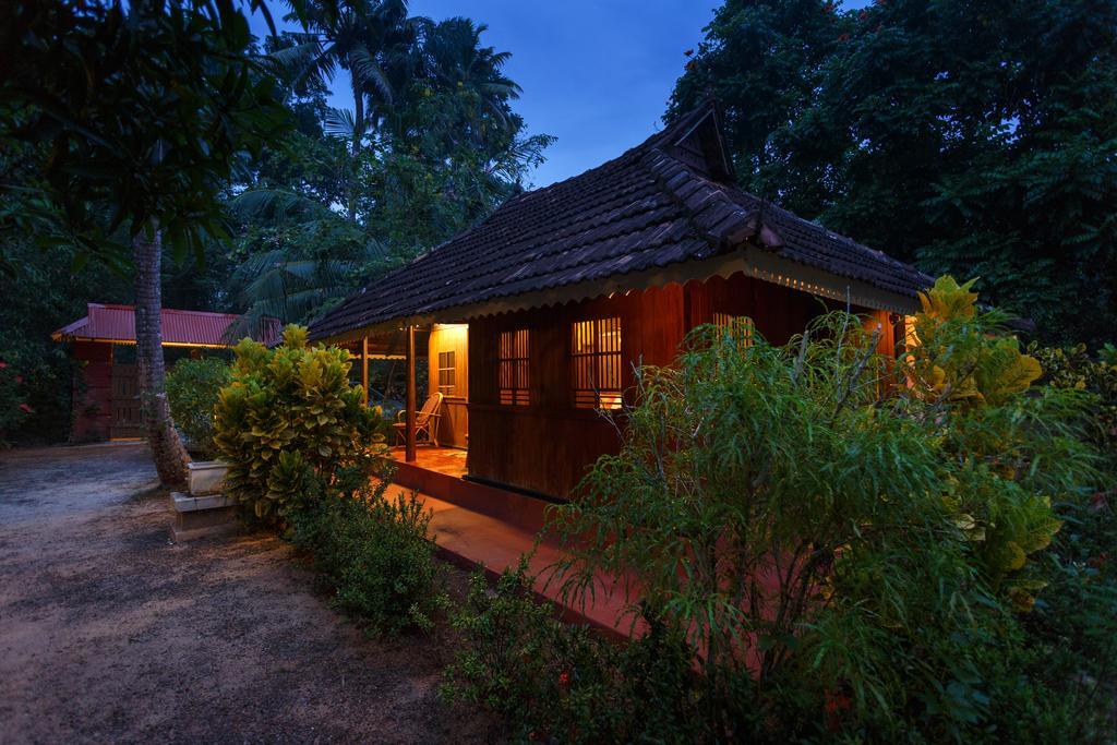 Heritage Marari Mararikulam Esterno foto